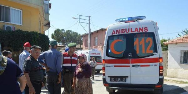 Aydn'da traktr rmorku devrildi: 14 yaral