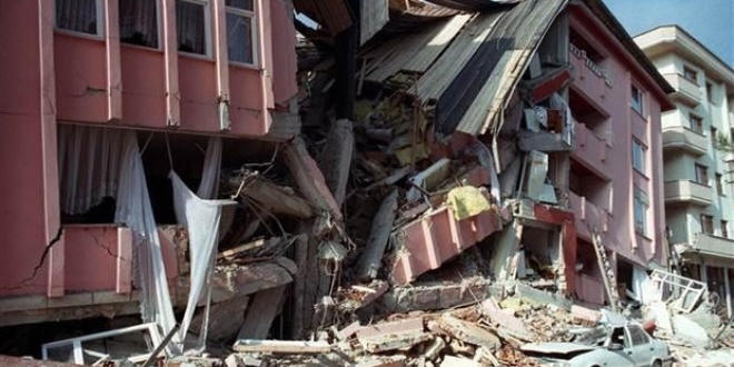 Kyamet-i Sura! Marmara iin korkutan deprem tahmini