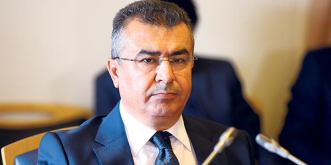 'Ceplerinde 5-10 kimlik taşıyorlar'