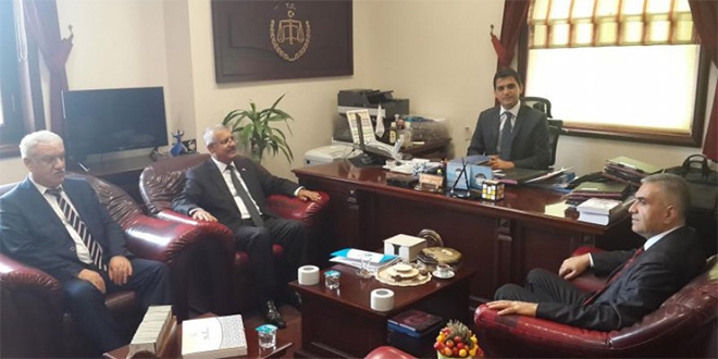 Adalet Bakanlığı'nda şuana kadar 300 personel göreve iade edildi
