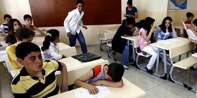 Diyarbakır Dicle'de 1040 öğrenci 4 gündür okula gidemiyor