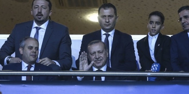 Cumhurbaşkanı Erdoğan, Kosova maçını tribünden izleyecek