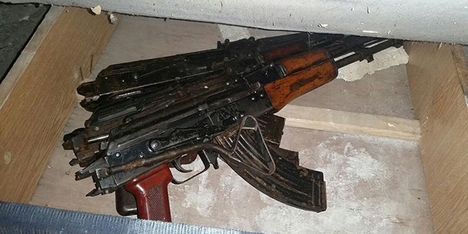 Diyarbakır'da metruk evde uzun namlulu silahlar bulundu