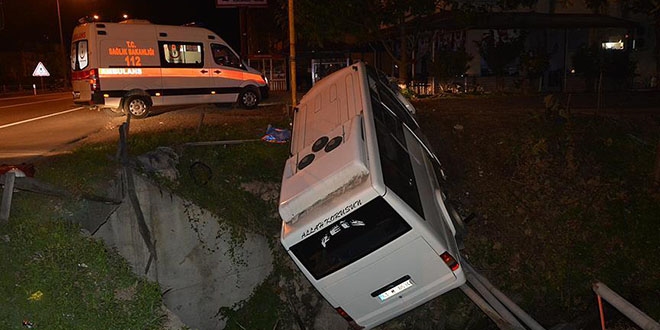 Ordu'da minibüs devrildi: 1 ölü, 8 yaralı