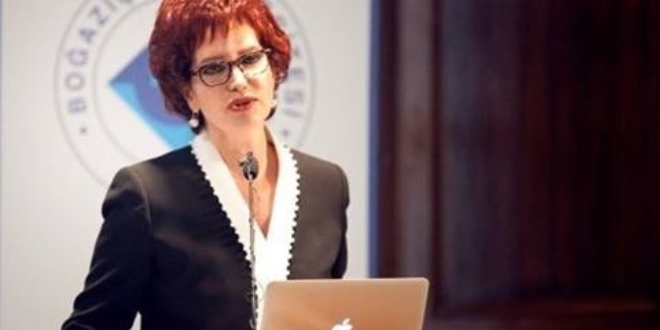 Rektör seçilemedi, akademik hayatını noktaladı