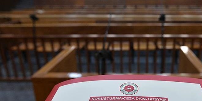 Adana'da 5 eski subay hakknda iddianame mahkemeye sunuldu