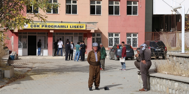 Şırnak'ta terör mağduru öğrenciler okullarına kavuştu