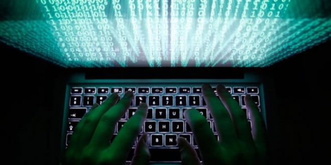 Türk hackerlar Avrupa Parlementosu'nu çökertti