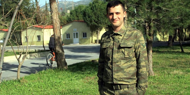 Darbeciletin anahtarlarını toprağa gömmüş