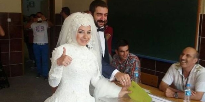 AK Parti'li eski yönetici yaşamını yitirdi