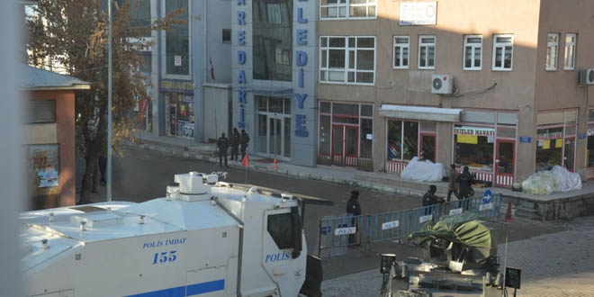 Malazgirt Belediye Başkanı'na gözaltı