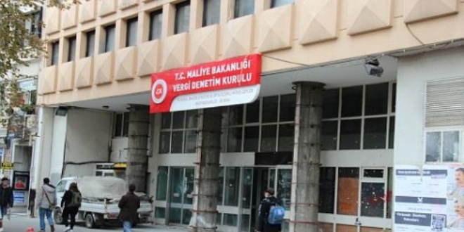 Maliye Bakanlığı personeli 60 kişiye gözaltı