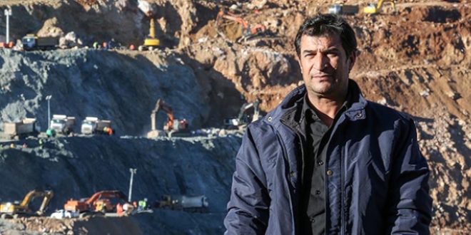 Toprak altında kalmaktan son anda kurtuldu