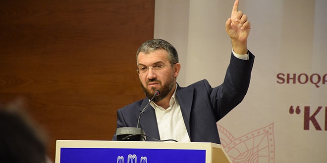 'Gülen, İslam'ı içeriden yıkmak için her yere adam soktu'