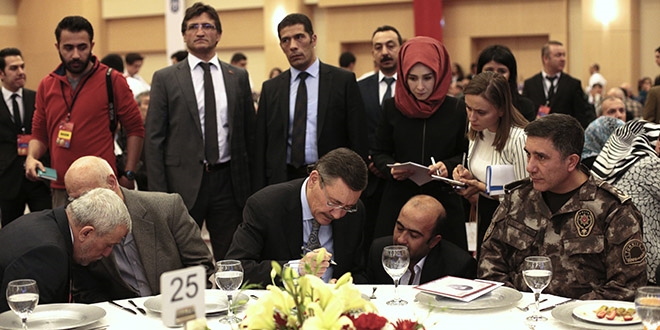 15 Temmuz �ehitlerinin aileleri Ankara'da bir araya geldi