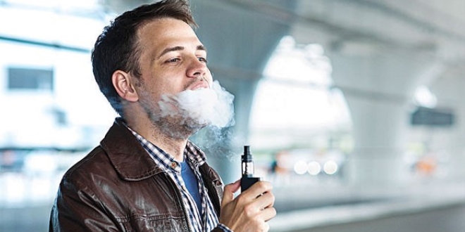 E-Sigara sigarayı bıraktırmaz, bağımlılık yapar