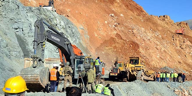 Toprak alt�ndan cesedi ��kar�lan i��inin kimli�i belirlendi