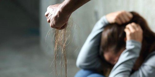 2 kadın düzenlemenin geri çekilmesine tepki gösterdi