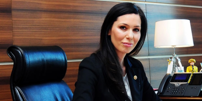 AK Parti'li Karaaslan'dan Öğretmenler Günü mesajı