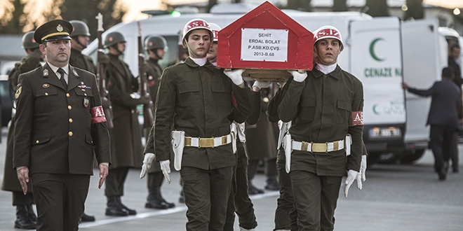 Suriye'de şehit edilen 3 asker için resmi tören düzenlendi