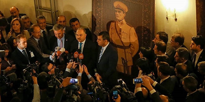 TBMM'den 'Atatürk resmi' açıklaması