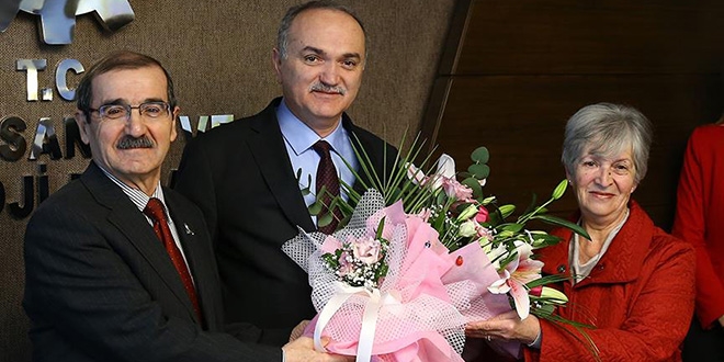 Bakan Özlü ilkokul öğretmenlerini ağırladı