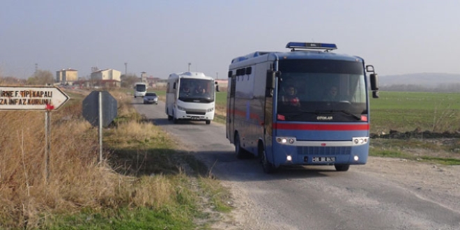 FET tutuklular Edirne'den Tekirda'a nakledildi