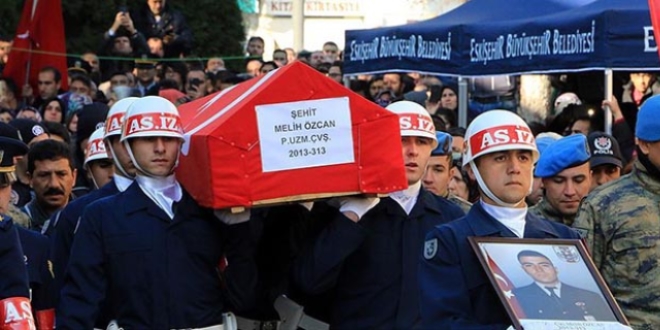 Şehit Uzman Çavuş Özcan son yolculuğuna uğurlandı