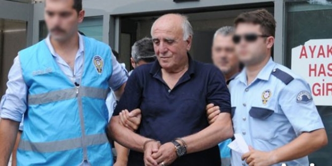 Hakan Şükür'ün babası ev hapsi ile tahliye edildi