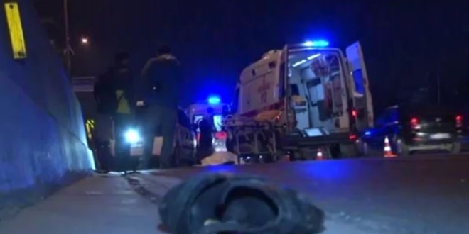 Bayrampaşa'da otomobilin çarptığı anne ile kızı öldü