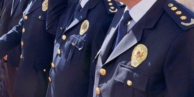 Yozgat'ta ihra� edilen 2 emniyet m�d�r� tutukland�