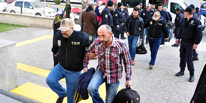 Çorum'da 9'u asker 10 kişi adliyeye sevk edildi