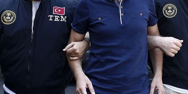 Kardeşi ve yengesini öldüren polis gözaltına alındı