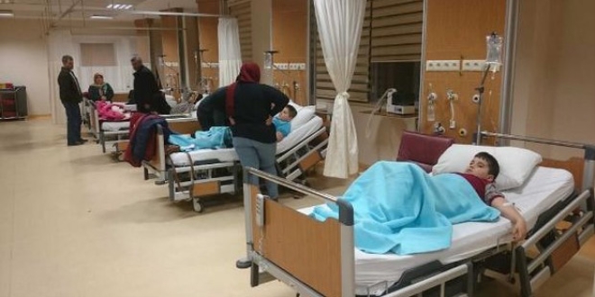 13 öğrenci, okul kantininden aldıkları yemekten zehirlendi