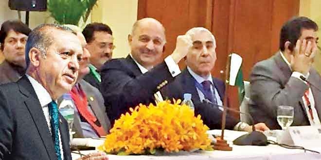 Pakistan'lı Senatör: Asya'nın artık Aslan'ı var: Tayyip Erdoğan
