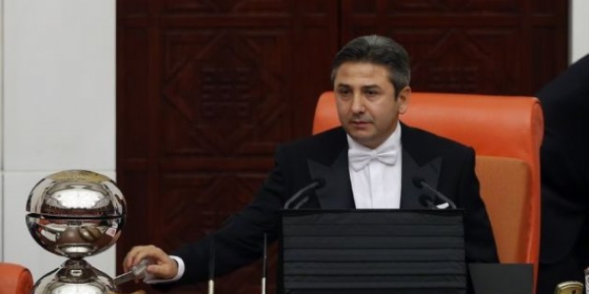 Ahmet Ayd�n: Kambo�ya'da 42 �ye �lke 'FET� terr�r �rg�t�' dedi