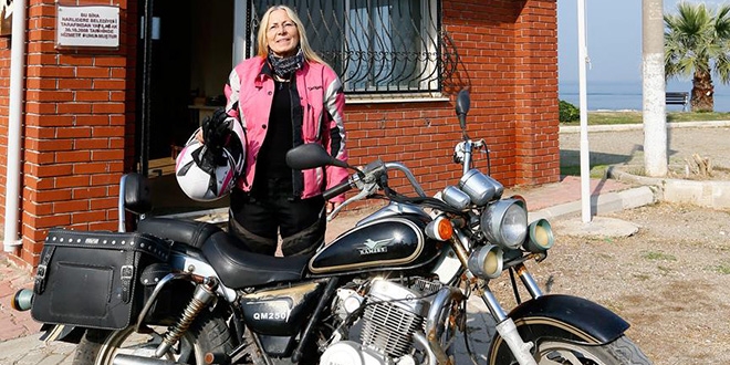 Mahallenin motosikletli kadın muhtarı