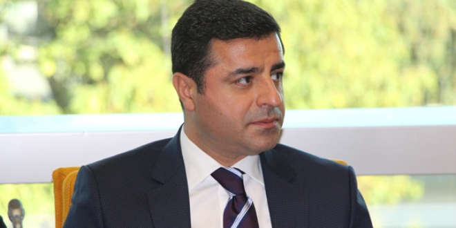 HDP'li vekiller Demirtaş'ı ziyaret etti