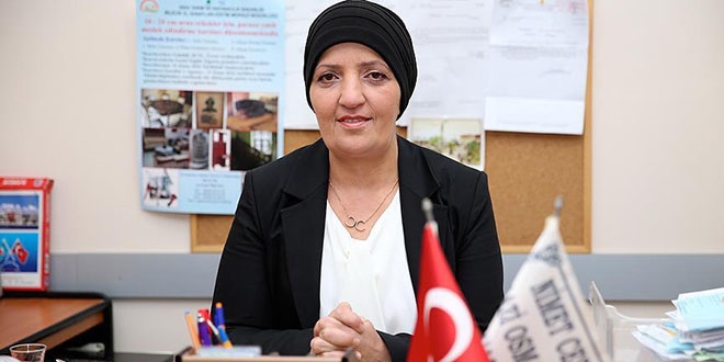 Mahallenin sorunlarını 'Nimet abla' çözüyor
