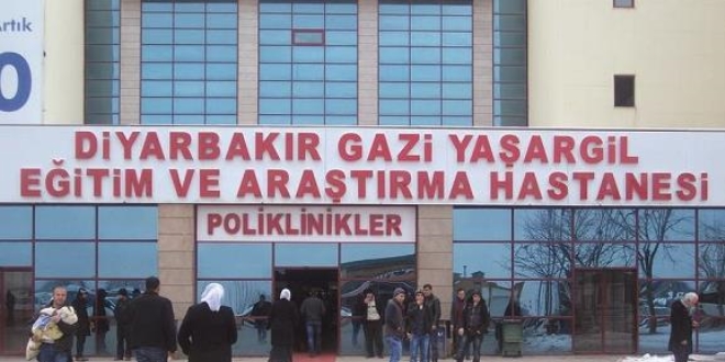 Karın ağrısı diye gitti, hamile olduğu ortaya çıktı
