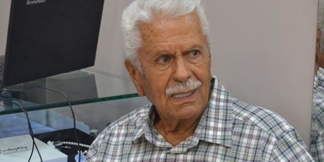 Eski Bakanlardan İsmet Sezgin Hayatını Kaybetti