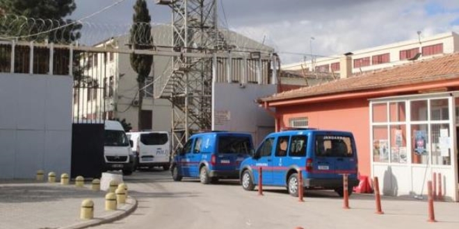 Gaziantep'ta 2 hakim ile 1 savc serbest brakld