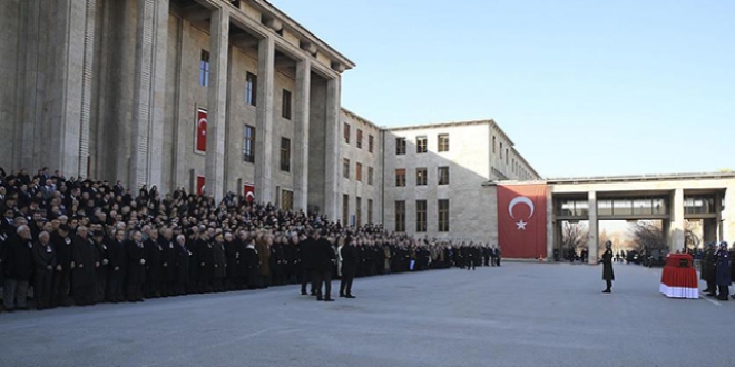 Eski TBMM Başkanı Sezgin, Meclisten uğurlandı
