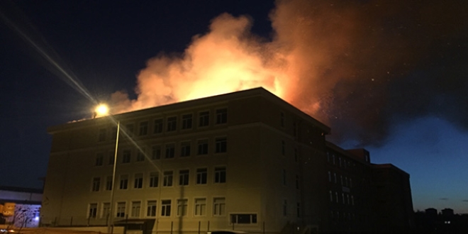 Edirne'de bir okulda yangn kt
