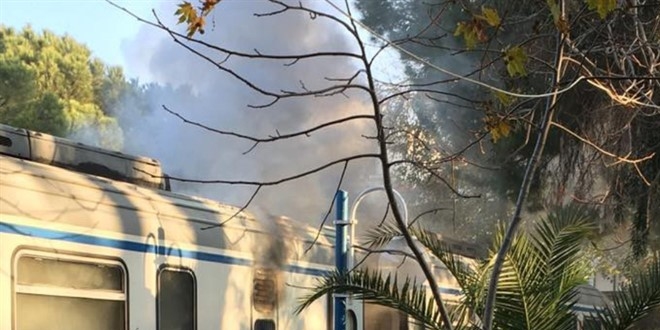 İzmir'de yolcu treninde yangın çıktı