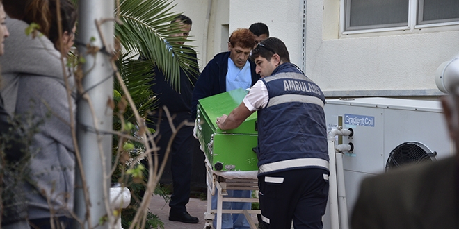 Karnındaki engelli bebeğiyle birlikte yaşamını yitirdi