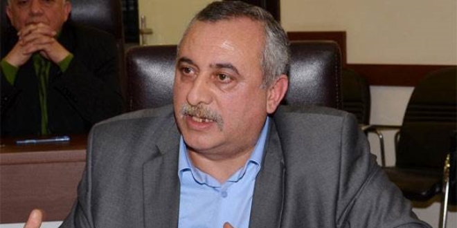 MHP'li Belediye Başkanı partisinden istifa etti