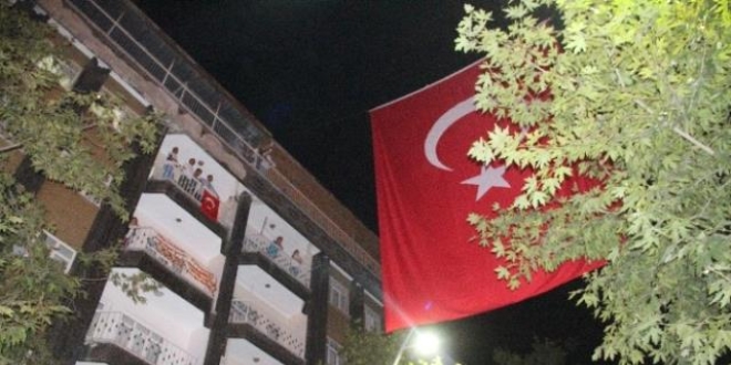 Şehit polis memuru Çelik'in acı haberi ailesine ulaştı