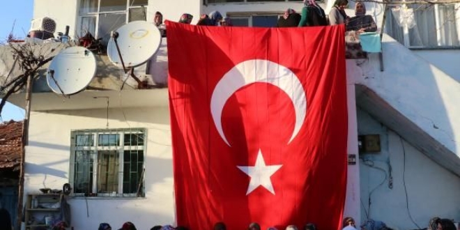 Şehit polis memuru Alan'ın Yozgat'taki baba evinde yas var