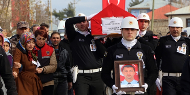 Şehit polis memuru Oğuz son yolculuğuna uğurlandı
